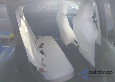 2023 Tesla Model Y Awd/Long Range Dual Motor All-Wheel Drive из США, поврежденный, VIN 7SAYGDEE3PF586332